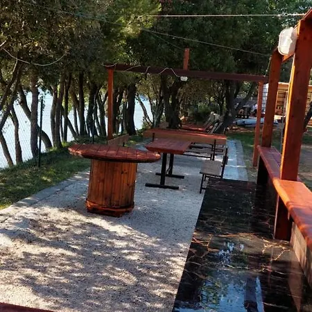 Grand Veles Camp Holiday park 3*